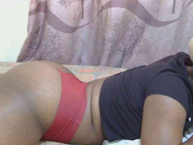 Freaky-amina webcam