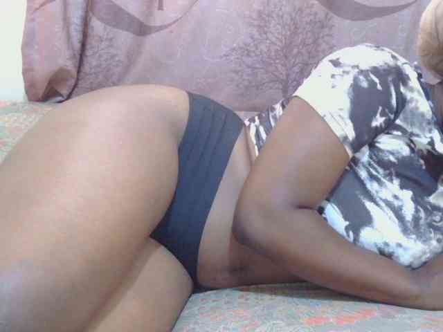 Freaky-amina webcam