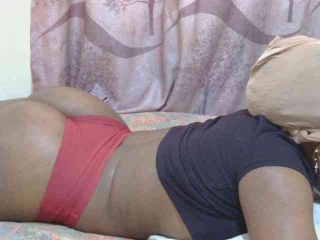 Freaky-amina webcam