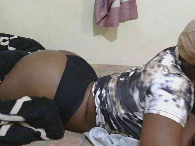 Freaky-amina webcam