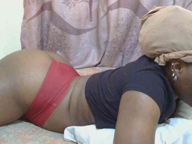 Freaky-amina webcam