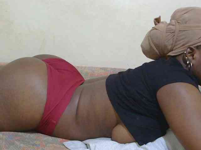 Freaky-amina webcam
