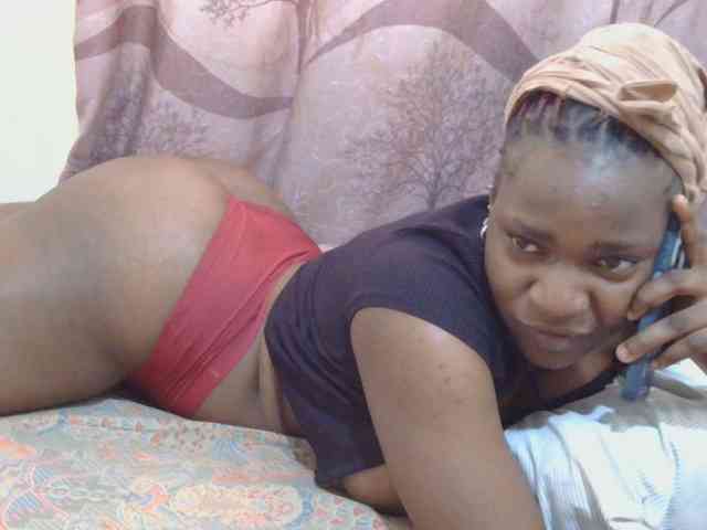 Freaky-amina webcam