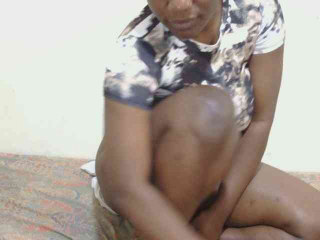 Freaky-amina webcam