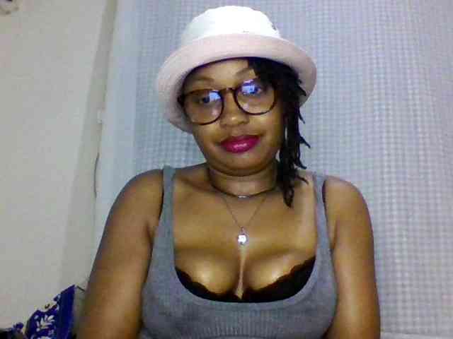 Sweetbunnypus webcam