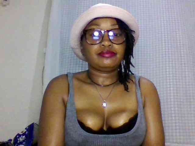 Sweetbunnypus webcam