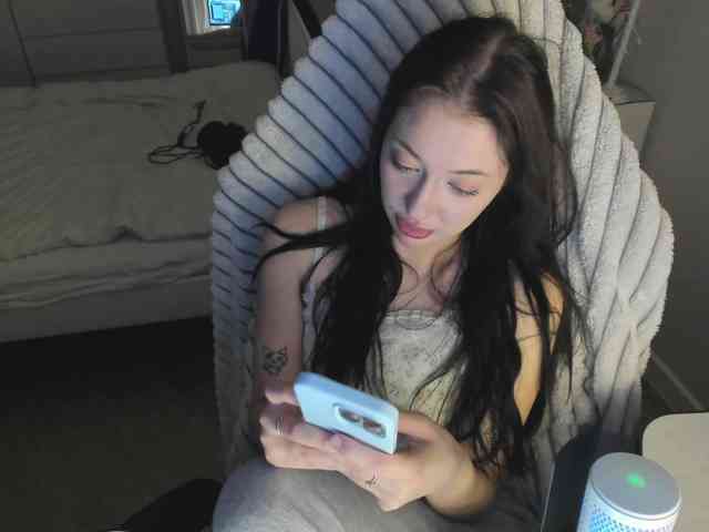 pickmedepartment Live Webcam on BongaCams