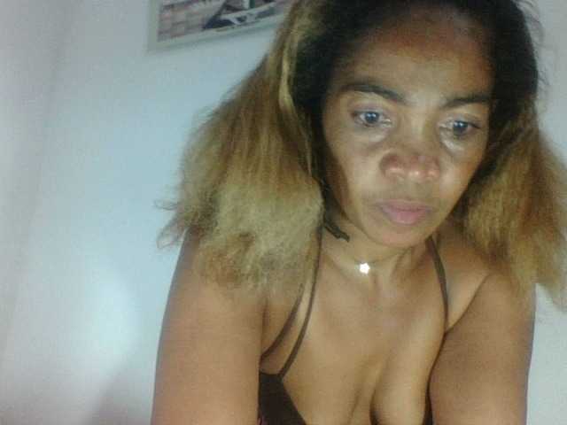 Zarah1 webcam