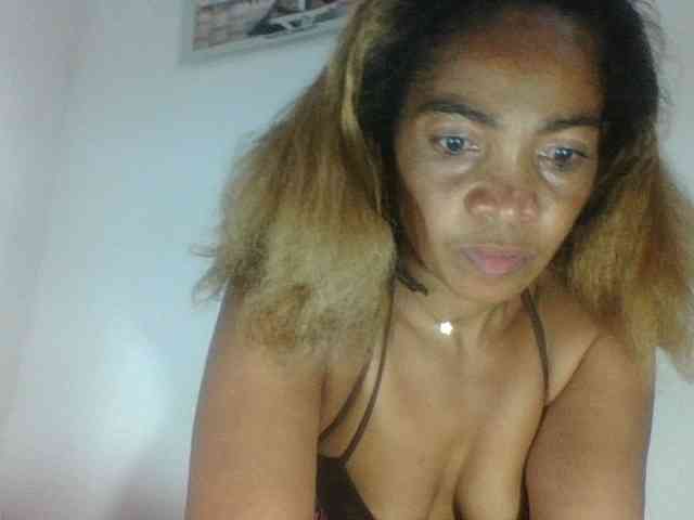 Zarah1 webcam