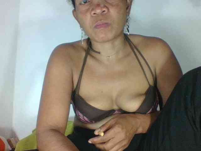 Zarah1 webcam