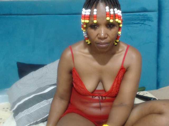 Sheila80's BongaCams show and profile