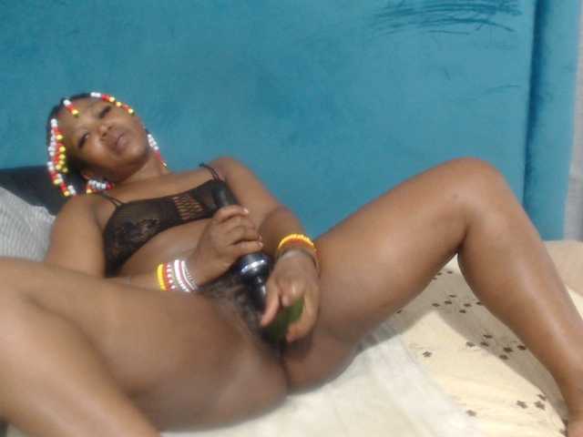 Sheila80's BongaCams show and profile