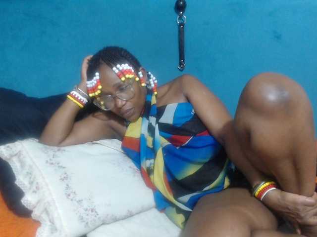 Sheila80's BongaCams show and profile