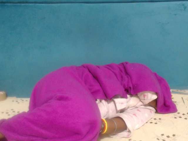 Sheila80's BongaCams show and profile