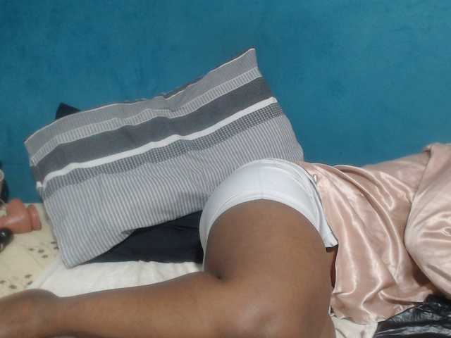 Sheila80's BongaCams show and profile