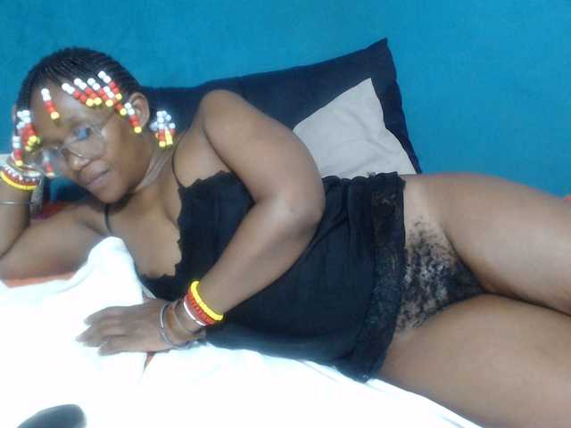 Sheila80's BongaCams show and profile