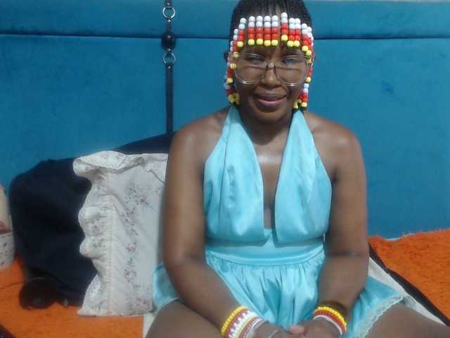 Sheila80's BongaCams show and profile