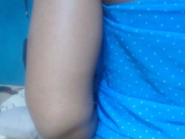 Sheila80's BongaCams show and profile