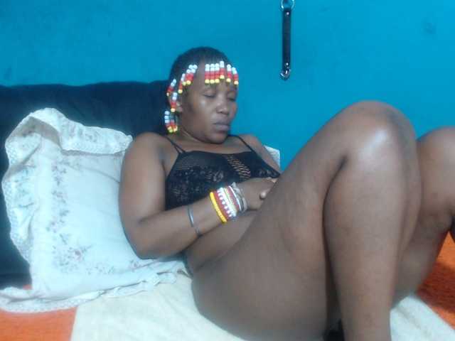 Sheila80's BongaCams show and profile