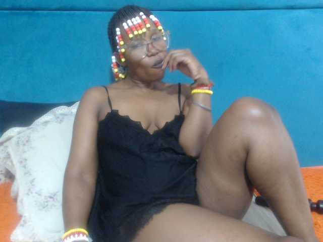 Sheila80 live cam profile