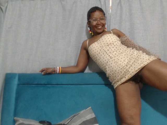 Sheila80's BongaCams show and profile