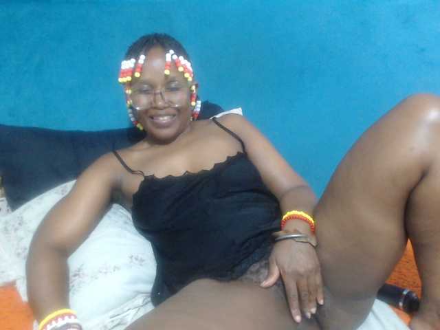 Sheila80's BongaCams show and profile