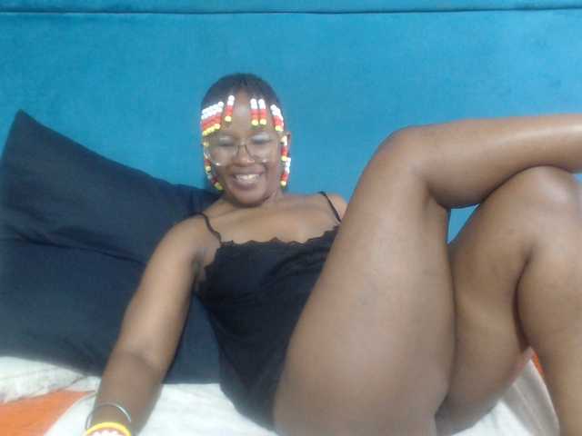Sheila80's BongaCams show and profile