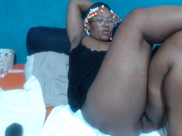 Sheila80's BongaCams show and profile