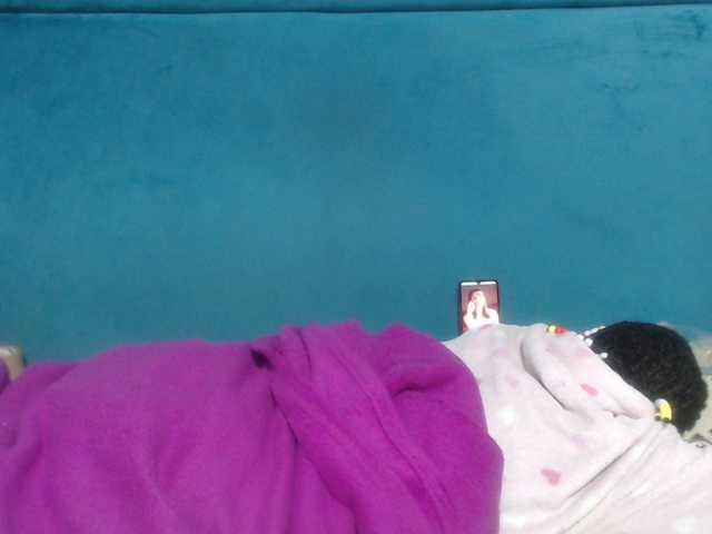 Sheila80's BongaCams show and profile