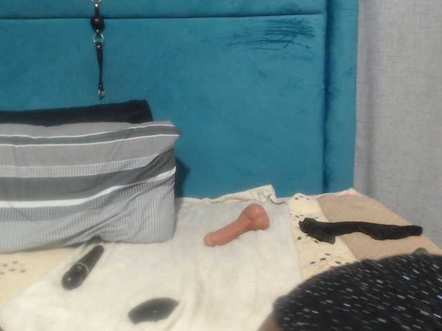 Sheila80's BongaCams show and profile