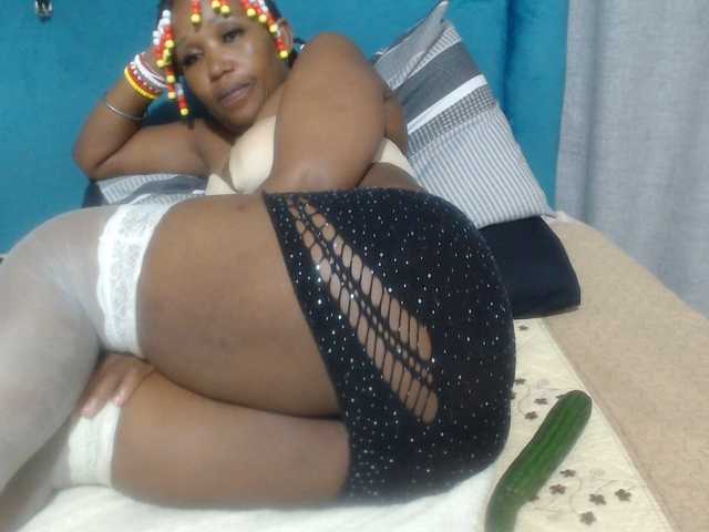 Sheila80's BongaCams show and profile