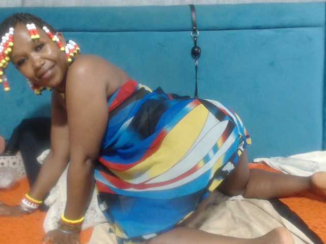 Sheila80's BongaCams show and profile