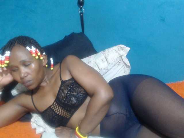 Sheila80's BongaCams show and profile