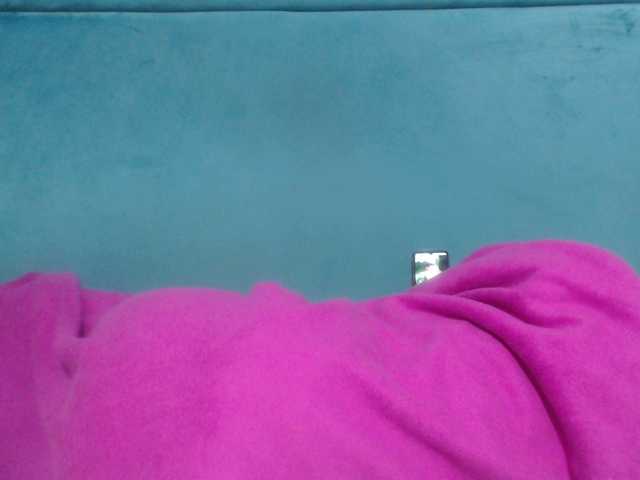 Sheila80's BongaCams show and profile