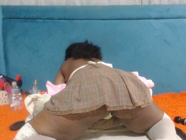 Sheila80's BongaCams show and profile