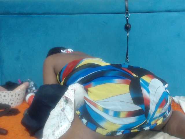 Sheila80's BongaCams show and profile