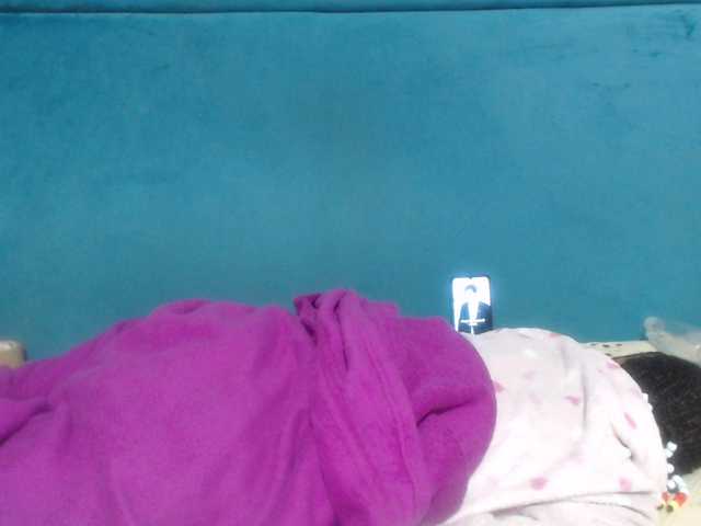 Sheila80's BongaCams show and profile