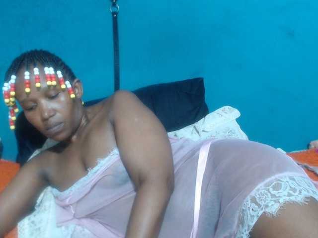 Sheila80's BongaCams show and profile