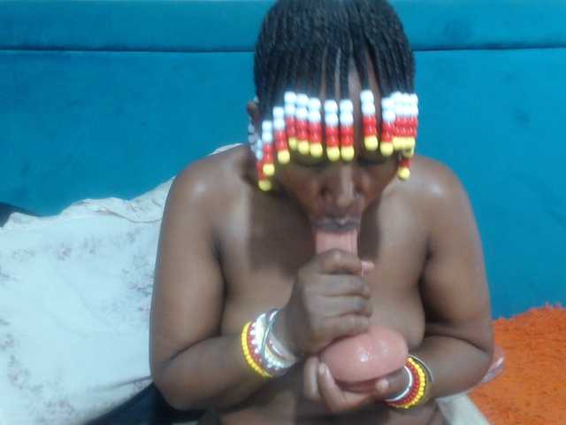 Sheila80's BongaCams show and profile