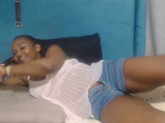 Sheila80's BongaCams show and profile