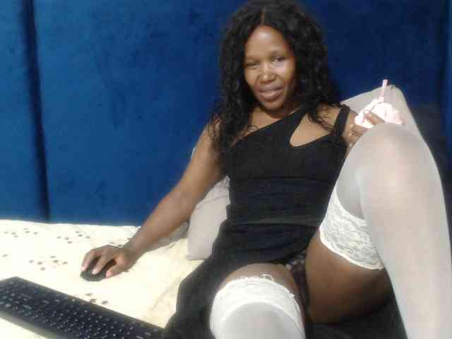 Sheila80 webcam