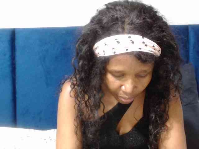 Sheila80 webcam