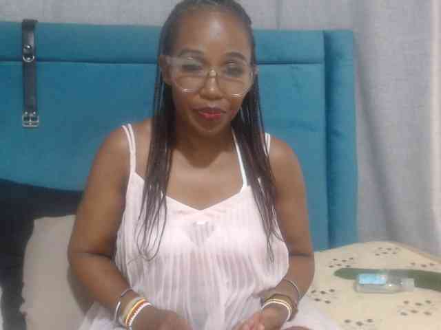 Sheila80 webcam