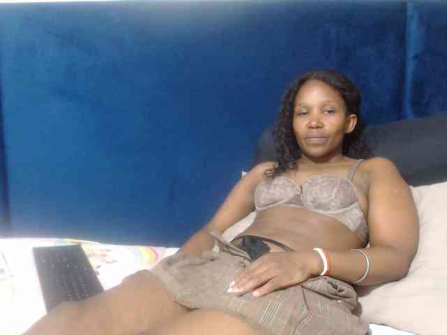Sheila80 webcam