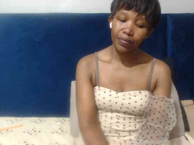 Sheila80 webcam