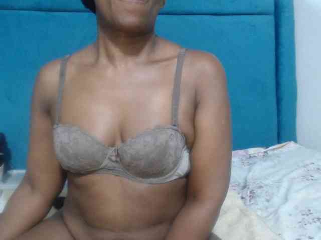 Sheila80 webcam