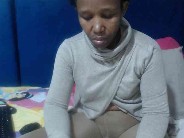 Sheila80 webcam