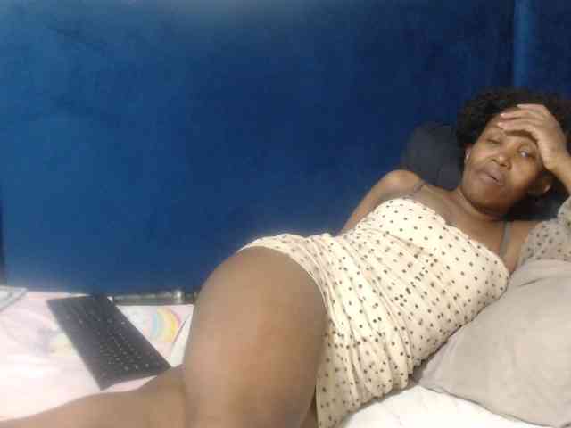 Sheila80 webcam