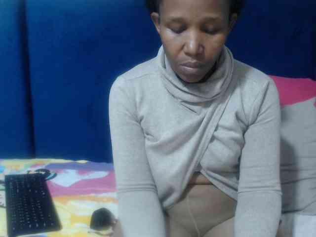 Sheila80 webcam