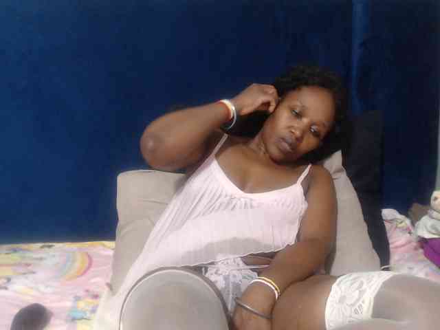 Sheila80 Live Webcam on BongaCams